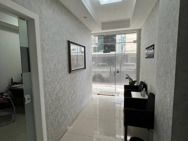 #18 - Sala para Venda em Itapema - SC