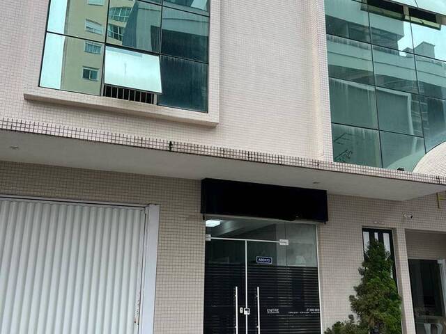 #18 - Sala para Venda em Itapema - SC