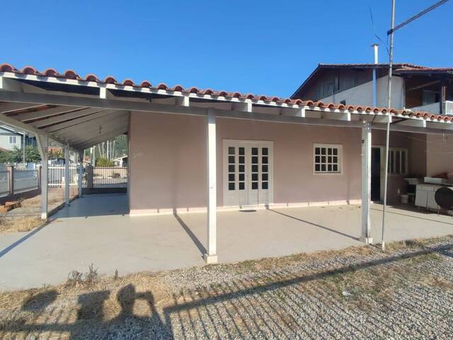 #28 - Casa para Venda em Tijucas - SC